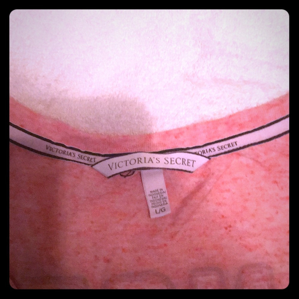 Victoria secret top size L